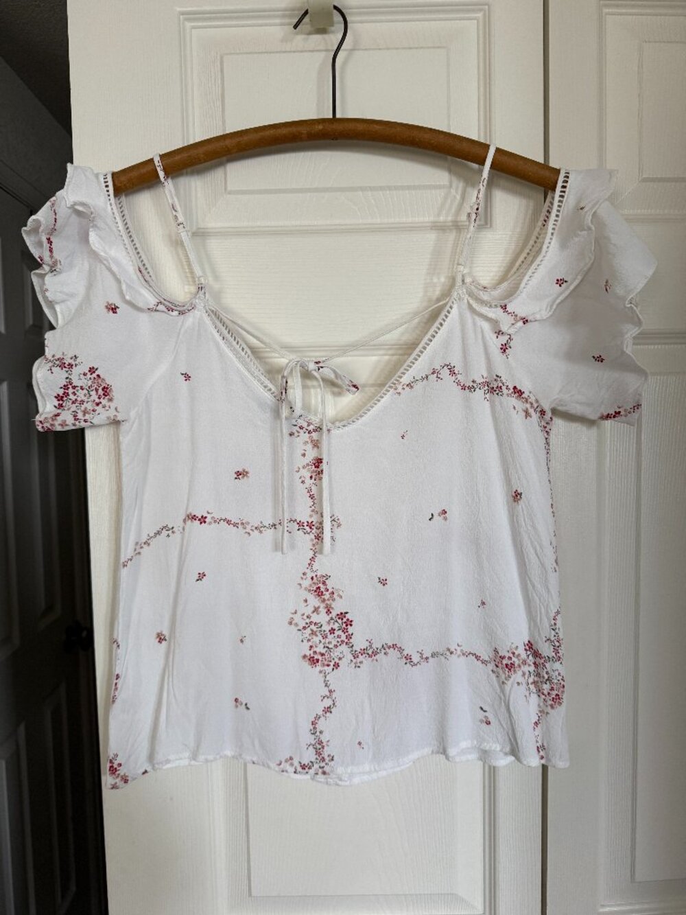 Cold shoulder top